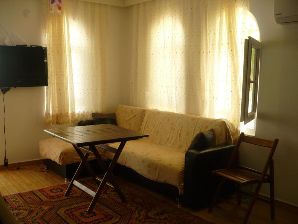 Kiyi Pansiyon Çıralı Kamer foto